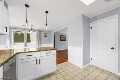 9 Shetland Dr, Clark Township, NJ 07066 - Photo 9