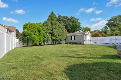 9 Shetland Dr, Clark Township, NJ 07066 - Photo 23