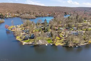 173 Point Breeze Dr, West Milford, NJ 07421 - Photo 33