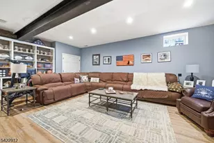 173 Point Breeze Dr, West Milford, NJ 07421 - Photo 21