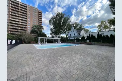 285 Aycrigg Ave #14B, Passaic, NJ 07055 - Photo 21