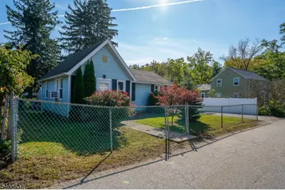 12 3rd St, Bloomingdale, NJ 07403 - Photo 3