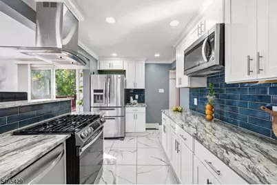 103 Iroquois Ave, Parsippany, NJ 07034 - Photo 9