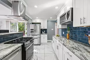 103 Iroquois Ave, Parsippany, NJ 07034 - Photo 9