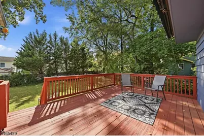 103 Iroquois Ave, Parsippany, NJ 07034 - Photo 15