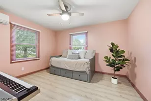 103 Iroquois Ave, Parsippany, NJ 07034 - Photo 15
