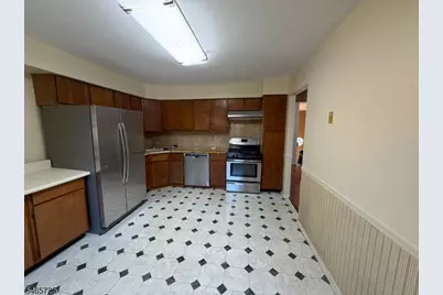 2707 Merrywood Dr, Edison, NJ 08817 - Photo 17