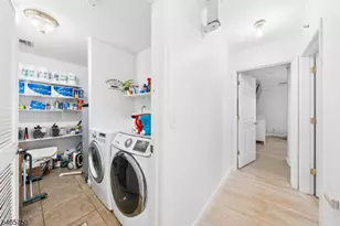 208 Oak St, Elizabeth, NJ 07201 - Photo 9