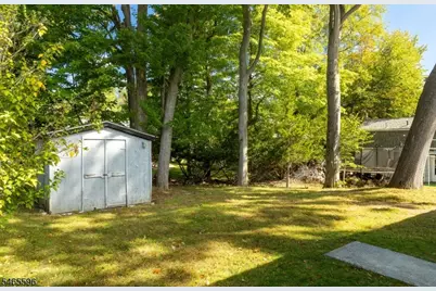 161 Beachwood Rd, Parsippany, NJ 07054 - Photo 25