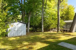 161 Beachwood Rd, Parsippany, NJ 07054 - Photo 25