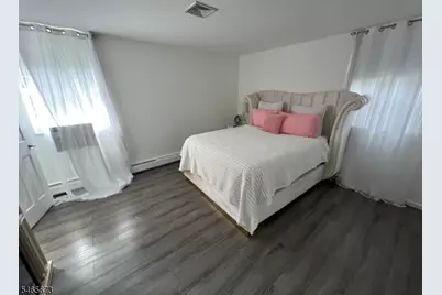 22 Spring Valley Rd, Hardwick Township, NJ 07825 - Photo 15