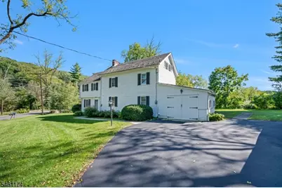 132 Valley Station Rd, Bethlehem Township, NJ 08802 - Photo 3