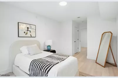 647 S 10th St, Newark, NJ 07108 - Photo 29