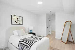 647 S 10th St, Newark, NJ 07108 - Photo 29