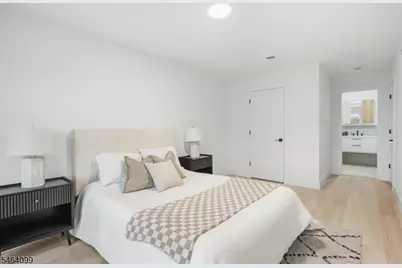 647 S 10th St, Newark, NJ 07108 - Photo 31