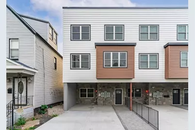 647 S 10th St, Newark, NJ 07108 - Photo 1
