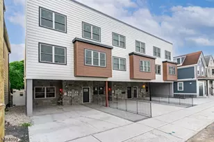 647 S 10th St, Newark, NJ 07108 - Photo 35