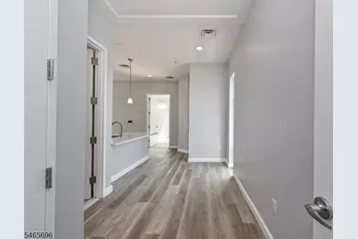 271 Millburn Ave #2A, Millburn, NJ 07041 - Photo 3