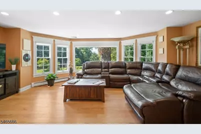 67 Vreeland Ave, Nutley, NJ 07110 - Photo 9