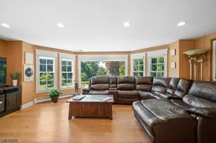 67 Vreeland Ave, Nutley, NJ 07110 - Photo 9