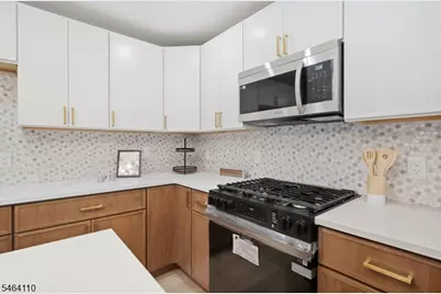 643 S 10th St, Newark, NJ 07108 - Photo 27