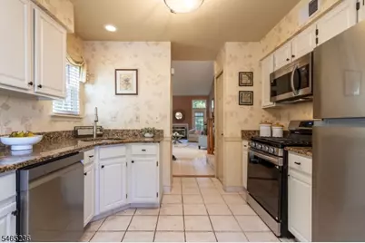 701 Porter Way West, Bridgewater, NJ 08807 - Photo 15