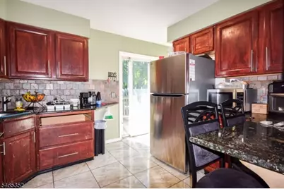 76 Orchard Dr, Clifton, NJ 07012 - Photo 17