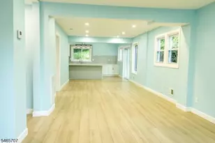 103 Vreeland Ave, Bloomingdale, NJ 07403 - Photo 3