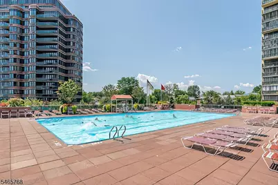 100 Carlyle Dr #VG6, Cliffside Park, NJ 07072 - Photo 45