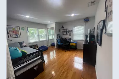 1012 Preakness Ave, Wayne, NJ 07470 - Photo 17