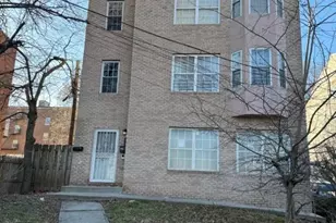 17 Parkway Dr, East Orange, NJ 07017 - Photo 1