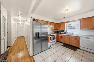 39 Wainwright St, Newark, NJ 07112 - Photo 21