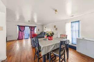 39 Wainwright St, Newark, NJ 07112 - Photo 9