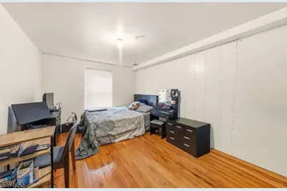 39 Wainwright St, Newark, NJ 07112 - Photo 23