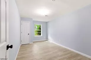 592 S 18th St, Newark, NJ 07103 - Photo 11