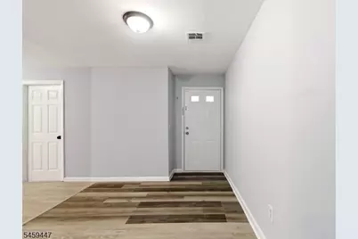 592-594 S 18th St, Newark, NJ 07103 - Photo 5