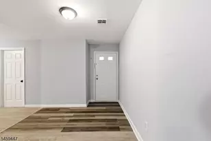 592 S 18th St, Newark, NJ 07103 - Photo 5