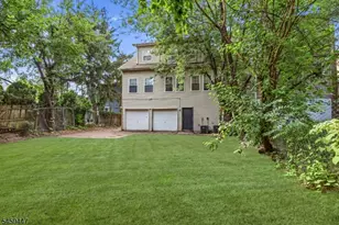 592 S 18th St, Newark, NJ 07103 - Photo 27