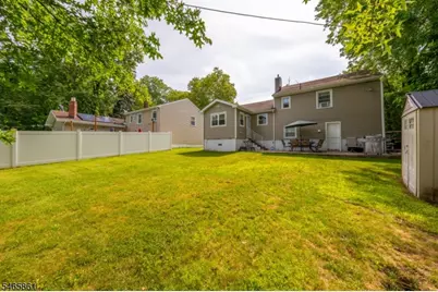 425 Adrianne Ct, Orange, NJ 07050 - Photo 29