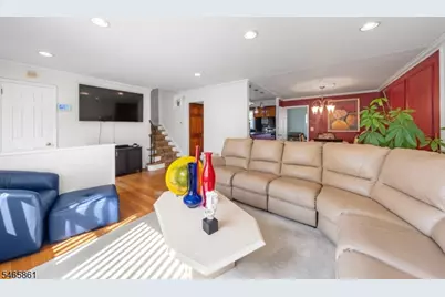 425 Adrianne Ct, Orange, NJ 07050 - Photo 3