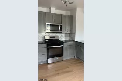 28 Hudson St #2, Clifton, NJ 07011 - Photo 7