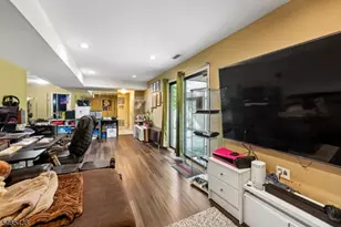 564 Mountain Ave, Springfield, NJ 07081 - Photo 17