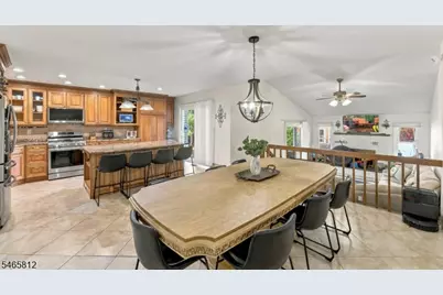 89 Lexington Ln, Wayne, NJ 07470 - Photo 9