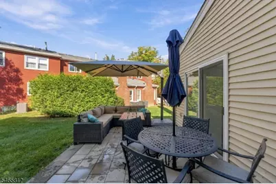 89 Lexington Ln, Wayne, NJ 07470 - Photo 31