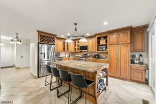 89 Lexington Ln, Wayne, NJ 07470 - Photo 7