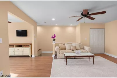 49 Knox Ter #2A, Wayne, NJ 07470 - Photo 5