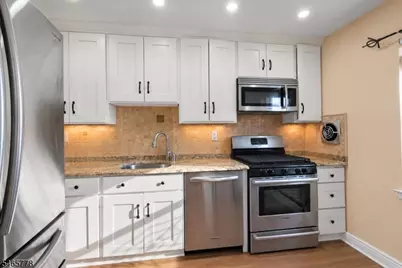 49 Knox Ter #2A, Wayne, NJ 07470 - Photo 11