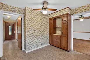 167 N Finley Ave, Bernards Township, NJ 07920 - Photo 5