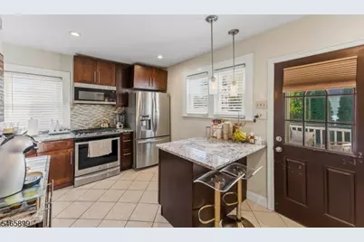 1975 Rutherford St, Rahway, NJ 07065 - Photo 23