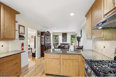45 Mill Pond Rd, Woodland Park, NJ 07424 - Photo 15